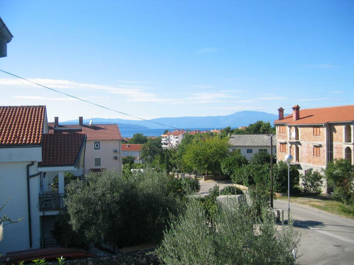 Apartments Cerovic Malinska Exterior foto
